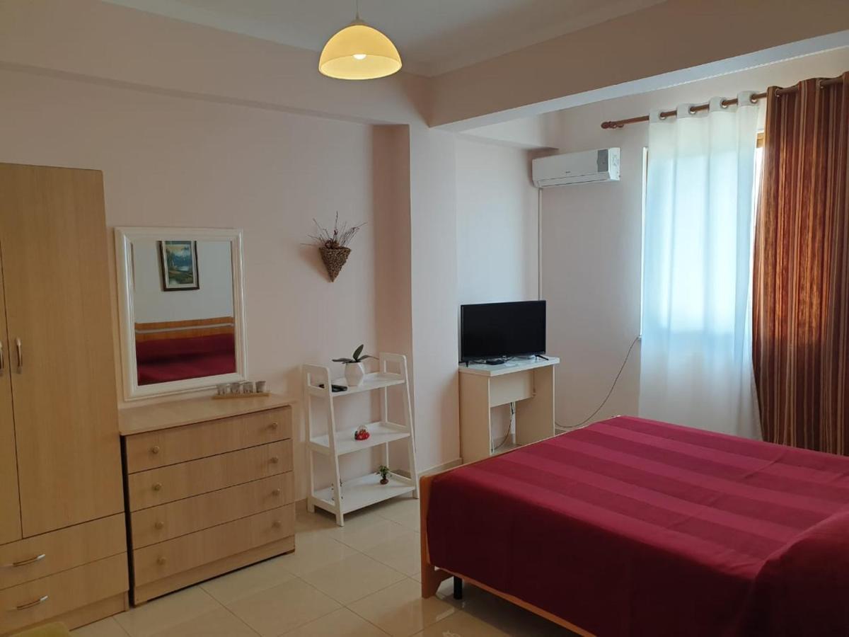 Jozi Kaiser Apartment 3 Durres Exterior photo