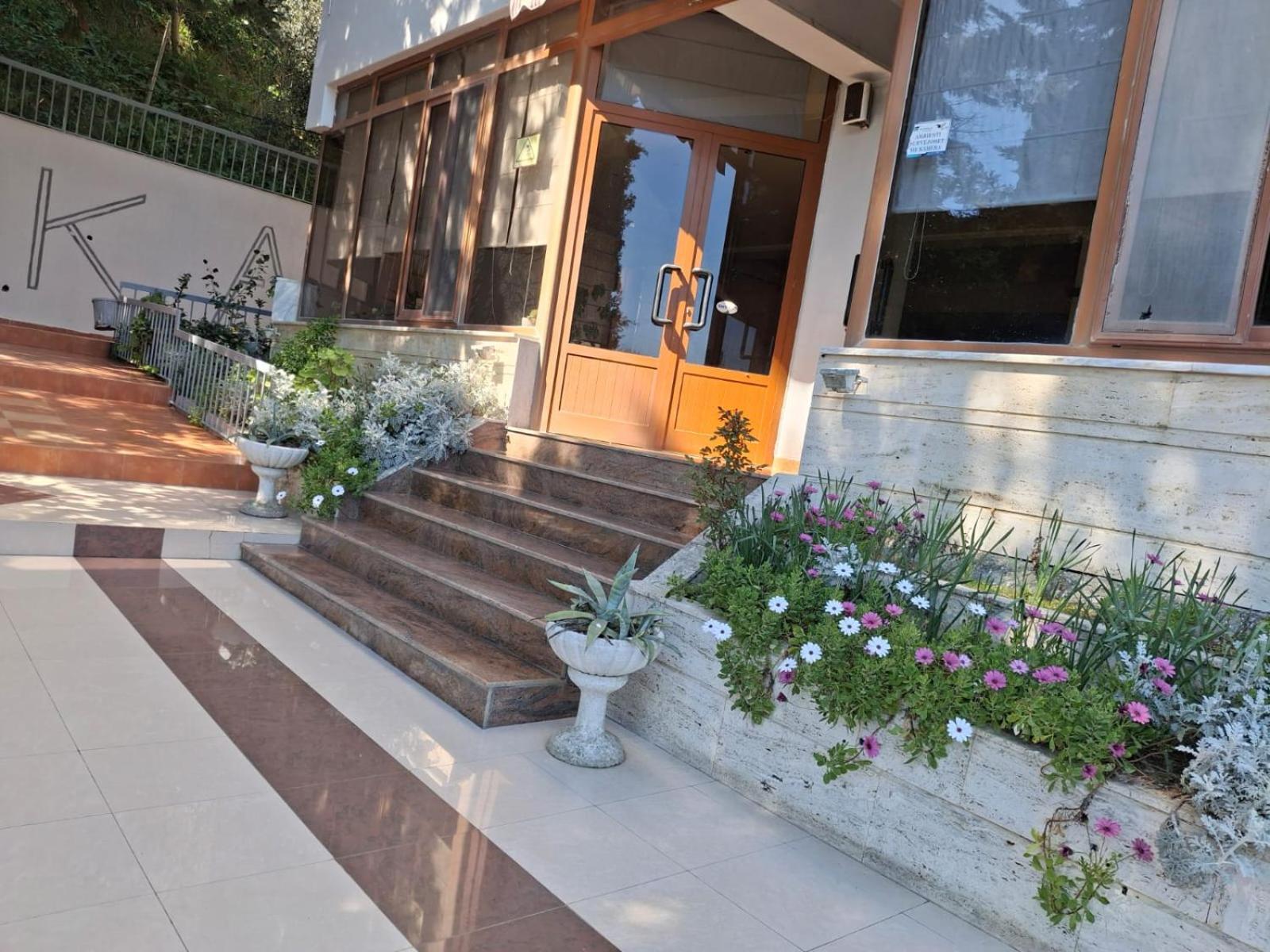 Jozi Kaiser Apartment 3 Durres Exterior photo